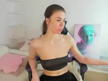 Chaturbate Nude Webcam of ella_starrr_