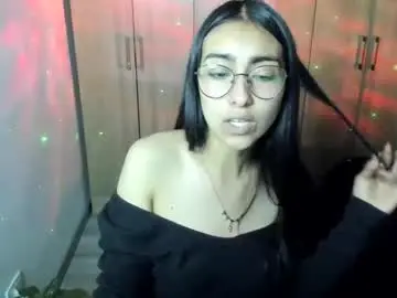 Chaturbate Free Live Porn of queenbyte_18