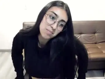 Chaturbate Free Live Porn of queenbyte_18