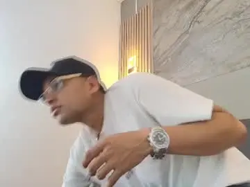 Chaturbate Adult Webcam of roger_flyn