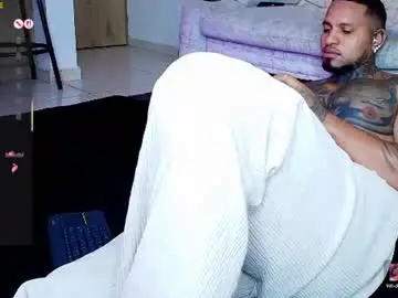 Chaturbate Nude Webcam of zain_diesel7