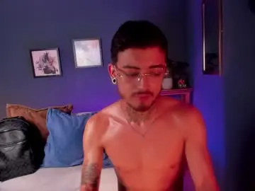 Chaturbate Live Sex of keneth_collins