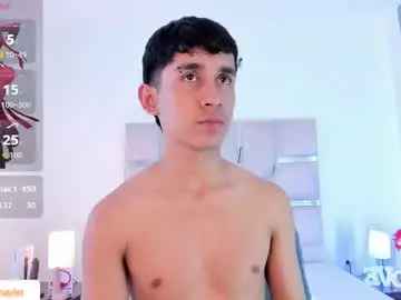 Chaturbate Live Sex Cam of thayler_jones