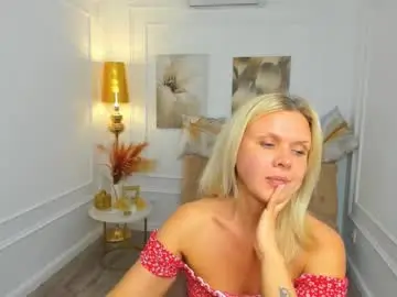 Chaturbate Live Sex of agathaklouin