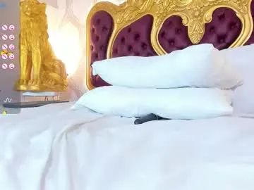 Chaturbate Live Sex Cam of kendralholson