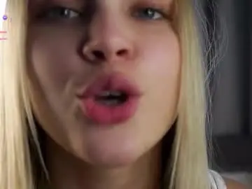 Chaturbate Adult Webcam of lipswithsmileonthem