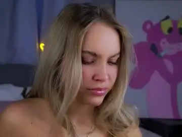 Chaturbate Nude Webcam of lipswithsmileonthem