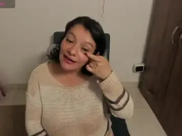 Chaturbate Live Sex Cam of nuit_rose