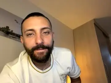 Chaturbate Free Porn Cam of seanpablosanz
