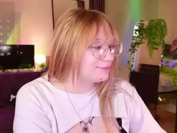 Chaturbate Watch Live Sex Cams of morvelyn