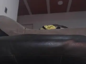 Chaturbate Live Sex Cam of tommy_c0rtez