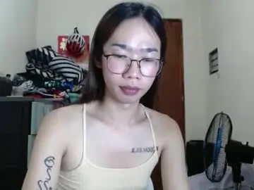 Chaturbate Live Sex Cam of queenpaulaxx