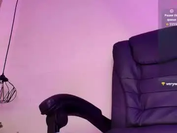 Chaturbate Live Porn of tamyygh_