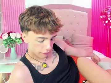 Chaturbate Live Sex Cam of timothy_ross