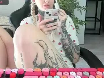 Chaturbate Sex Chat of _feralberry__