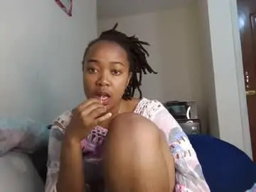 Chaturbate Live Sex Cam of atara_seren
