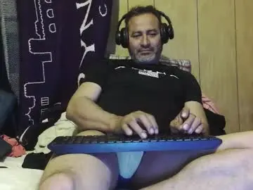 Chaturbate Live Sex of dantehot82