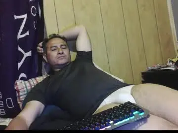 Chaturbate Live Sex Cam of dantehot82