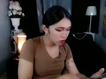 Chaturbate Live Sex Cam of urfantasy_sweetxcali69