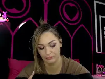 Chaturbate Watch Live Sex Cams of alexxablaze