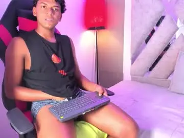 Chaturbate Watch Live Sex Cams of andy_jones7