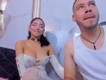 Chaturbate Adult Webcams of aron_and_molly