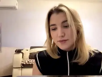 Chaturbate Adult Video Chat of laruebaral