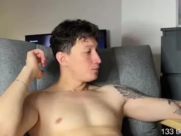 Chaturbate Live Sex Cam of lyon_power_