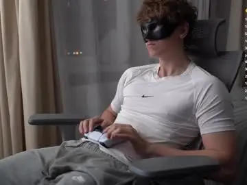 Chaturbate Live Porn of maestro3369