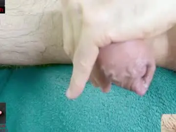 Chaturbate Live Sex Cam of br_munch