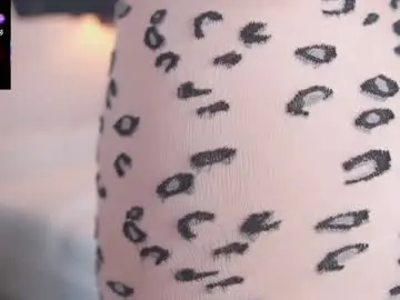 Chaturbate Adult Video Chat of kellyfernandes