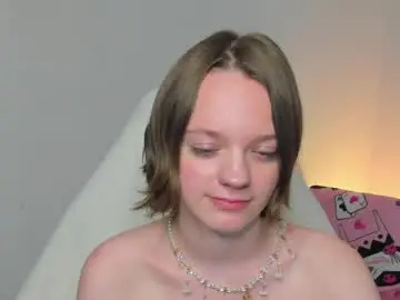 Chaturbate Live Sex Cam of lindaa_bell