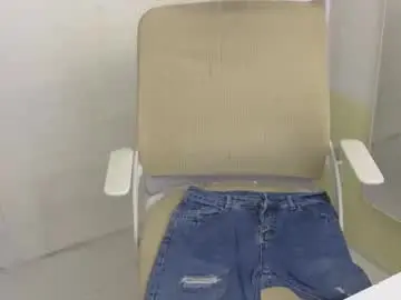 Chaturbate Private Sex Chat of averageuncut1