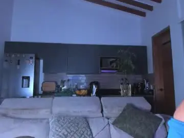 Chaturbate Live Sex Cam of claytonburgues