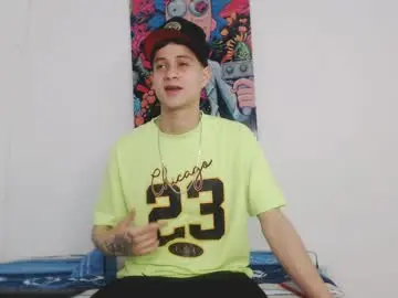 Chaturbate Watch Live Sex Cams of dick_boy_18