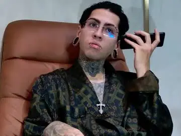 Chaturbate Live Sex Cam of hades_hellhunt