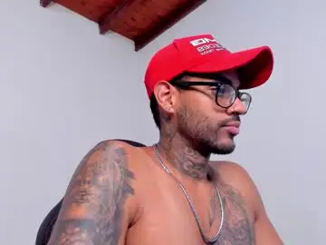 Chaturbate Watch Live Sex Cams of luigi1_