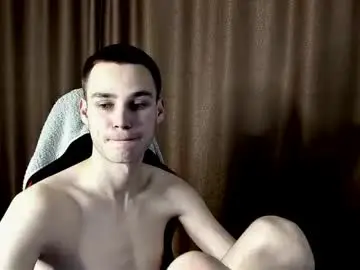 Chaturbate Best live sex cam show of robert10211