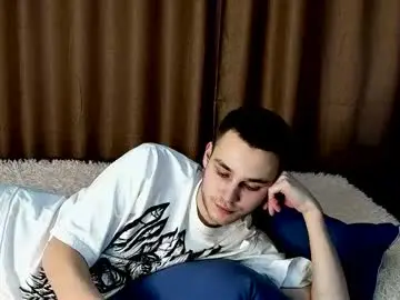 Chaturbate Watch Live Sex Cams of robert10211