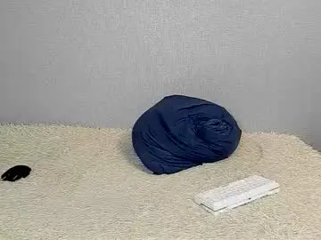 Chaturbate Live Sex Cam of robert10211