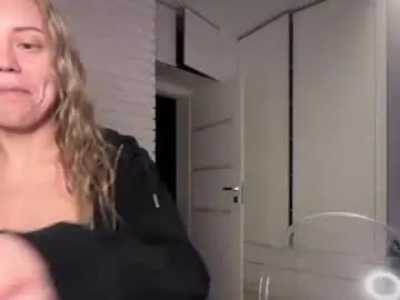 Chaturbate Live Porn of sweetie_kitty888