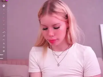 Chaturbate Live Sex Cam of sinfulfairy