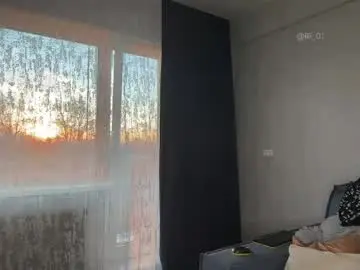 Chaturbate Nude Webcam of lili_01