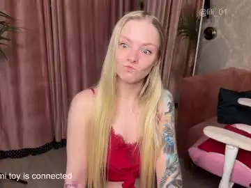 Chaturbate Sex Cam of lili_01