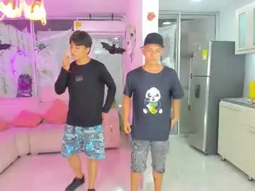 Chaturbate Live Sex Cam of boysdeluxemilitary