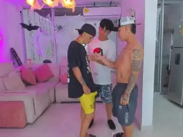 Chaturbate Free Live Porn of boysdeluxemilitary