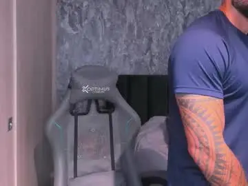 Chaturbate Free Live Porn of brad1_