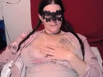 Chaturbate Live Sex Cam of curvygamerceline