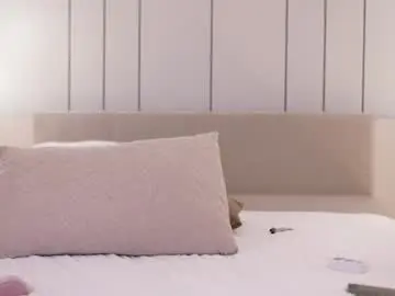 Chaturbate Free Live Porn of dovia