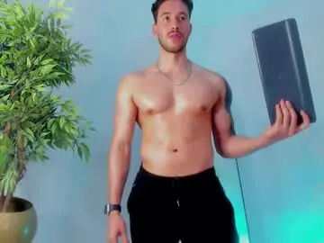 Chaturbate Nude Webcam of evans_opry1